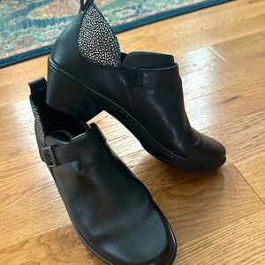 Klogs Footwear Non-Slip Booties